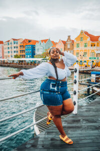 Leila Latoya Dark Beauty L Posing Tips and Tricks From Top Travel Bloggers Chubby Diaries